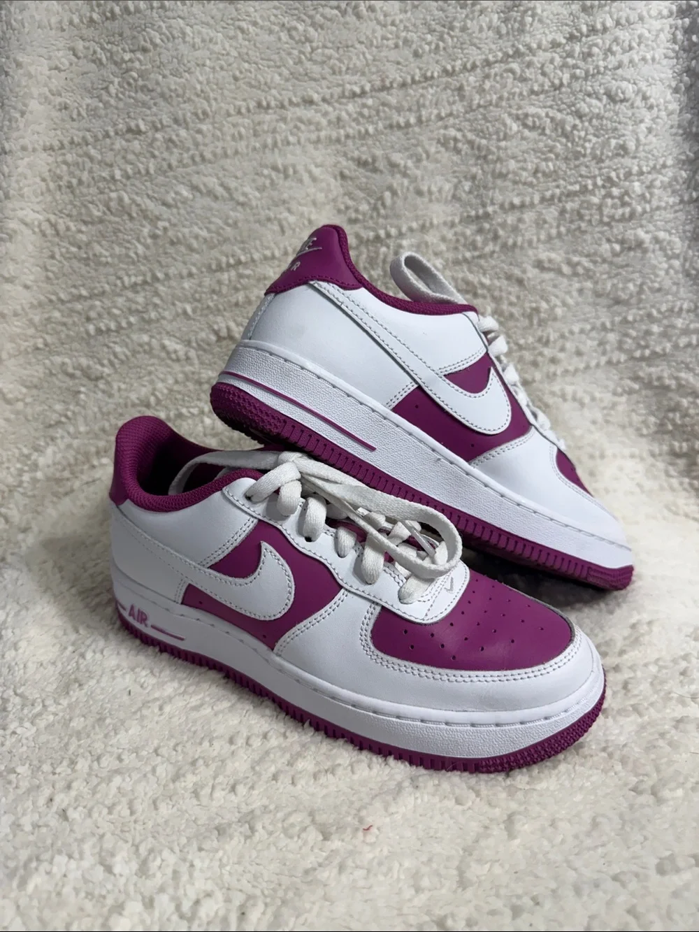 Nike Air Force 1 Low GS “White Hot Fuchsia”